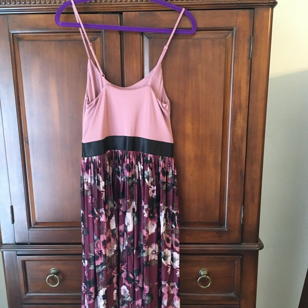 Maxi Dress - Picture 3 of 3